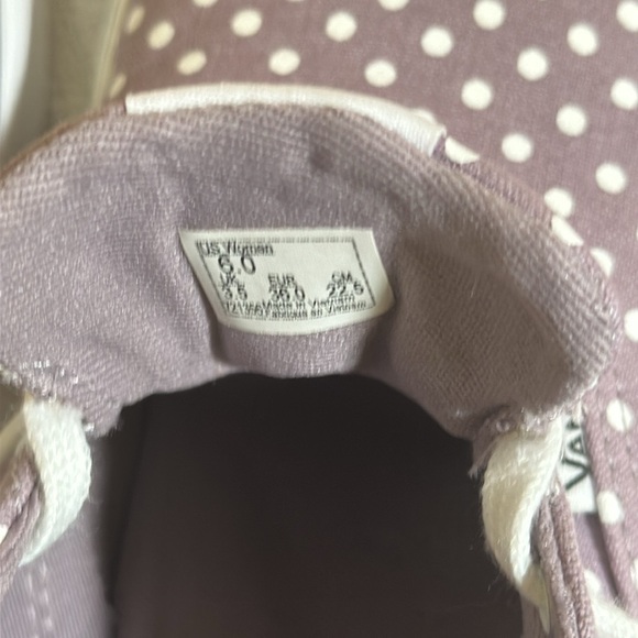 Vans sneakers size 6 - Picture 5 of 7